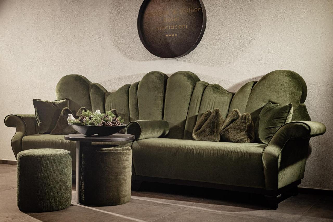 Boutique & Fashion Hotel Maciaconi - Gardenahotels Santa Cristina Val Gardena ภายนอก รูปภาพ