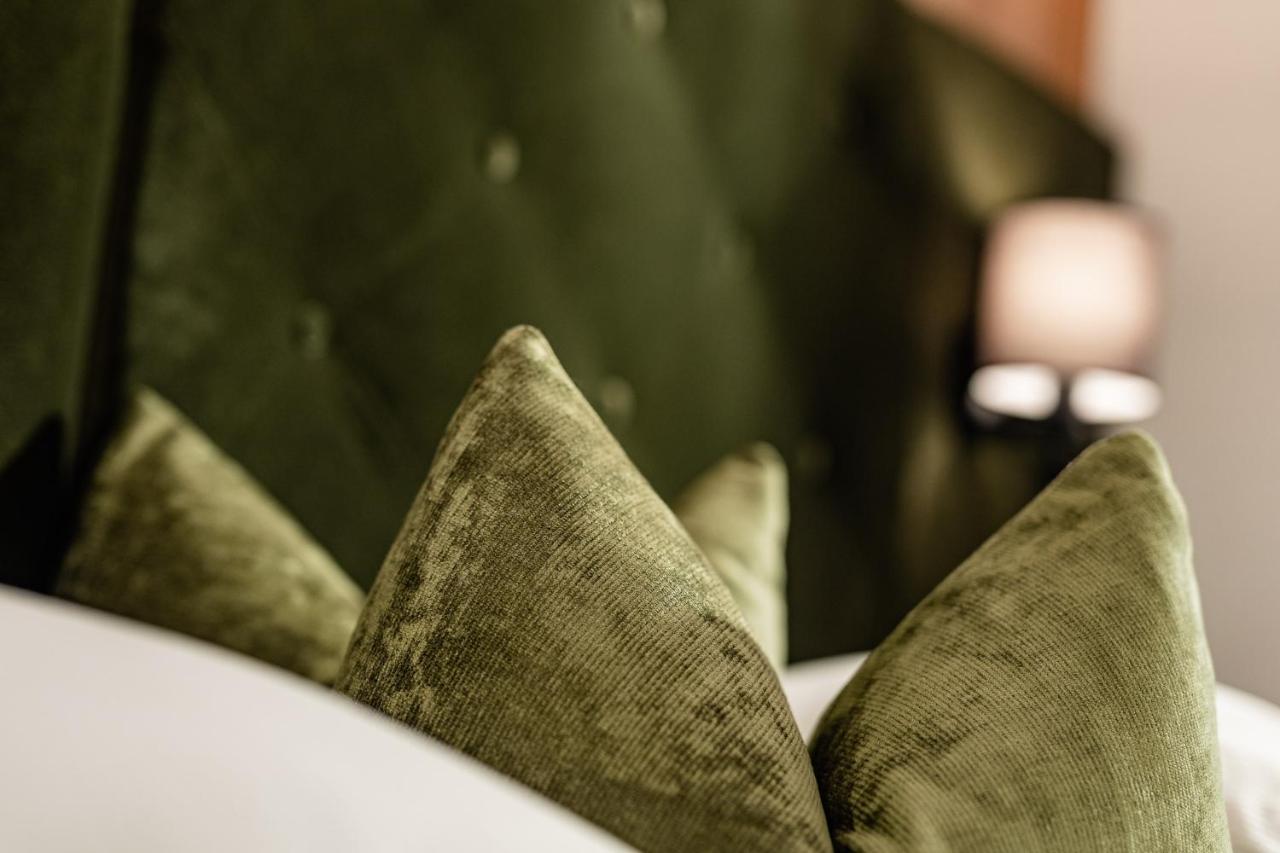 Boutique & Fashion Hotel Maciaconi - Gardenahotels Santa Cristina Val Gardena ภายนอก รูปภาพ