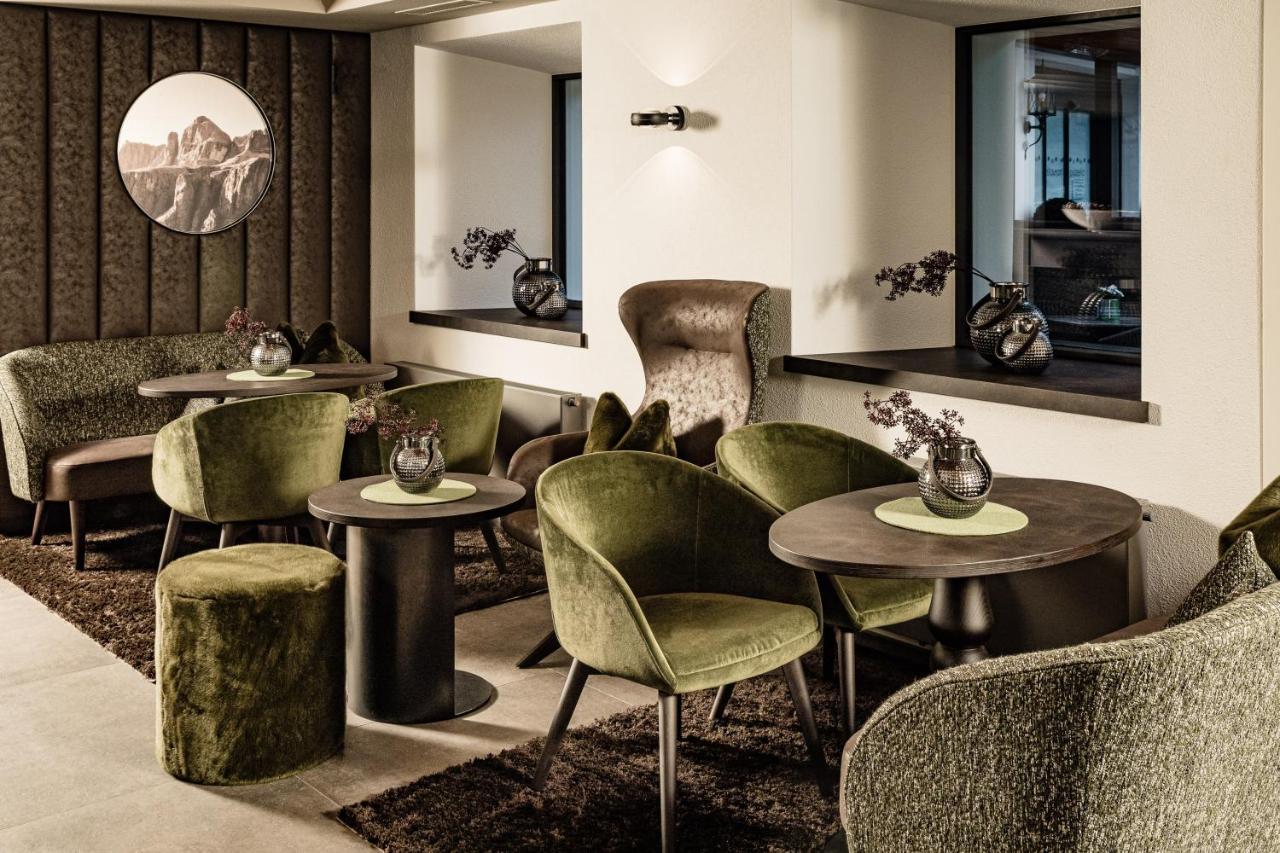 Boutique & Fashion Hotel Maciaconi - Gardenahotels Santa Cristina Val Gardena ภายนอก รูปภาพ